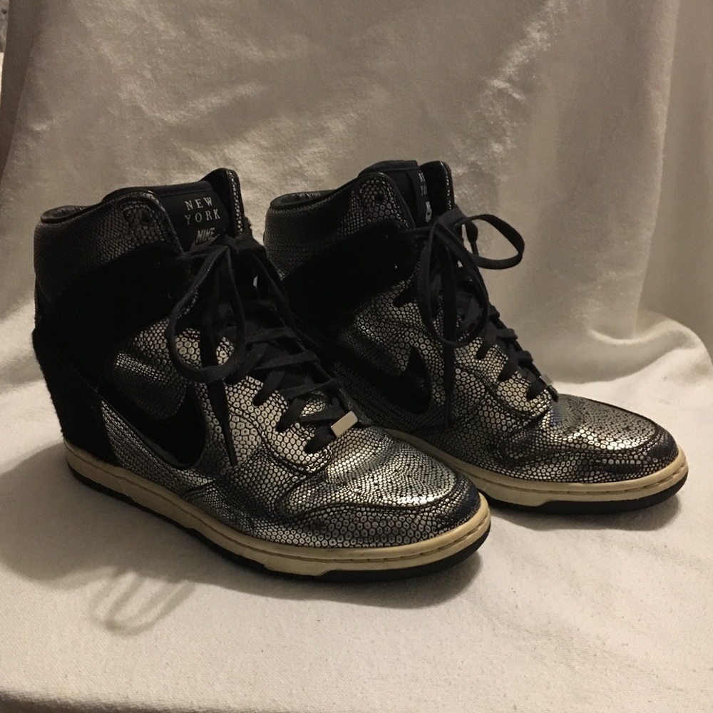 NIKE Sky Hi Dunk Sneaker NEW YORK Special Edition